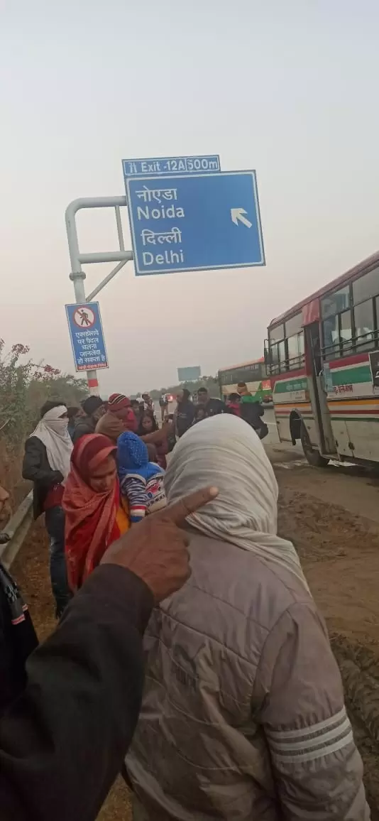 5 including mother and son killed in Yamuna expressway accident